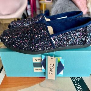 TOMS Alpargatas, Navy Glitter. NEW with Tags!